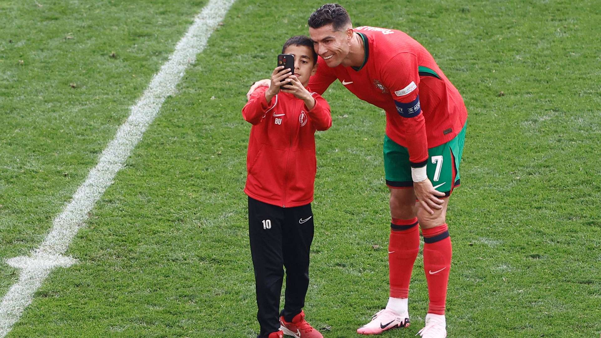 Cristiano Ronaldo fan selfie Euro 2024