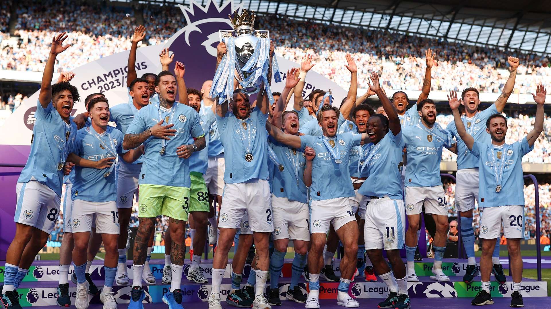 manchester city-premier league-trophy-20240519