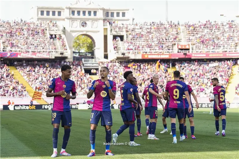 ما القنوات الناقلة لمباراة الوحدة والهلال في دوري روشن السعودي 2023-2024 وكيف تتابعها عبر الإنترنت؟ | 