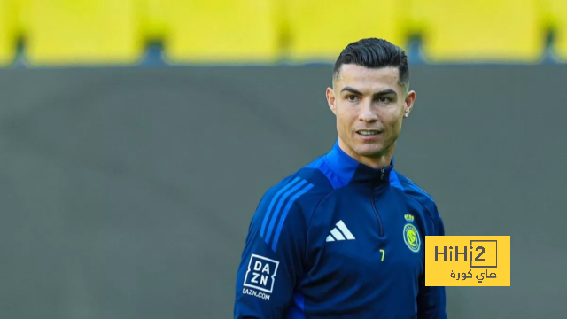 ريال مدريد ينافس اليونايتد على مدافع نابولي 