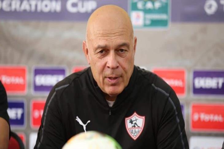 الهلال يصل أبها لمواجهة الأهلي 