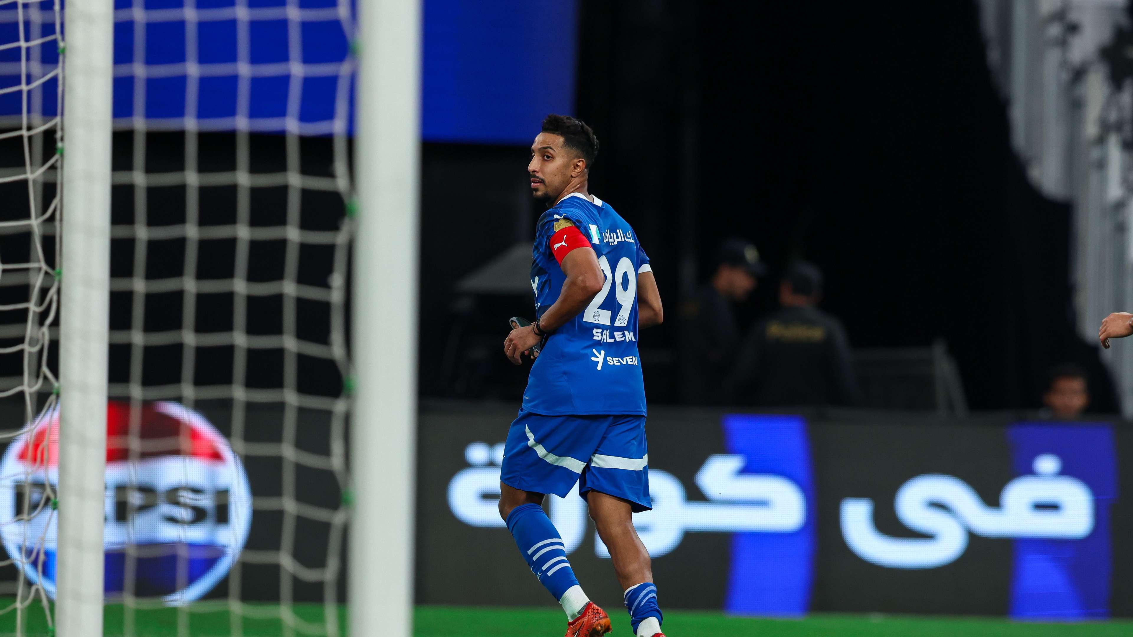 "قدم شكوى ضد النصر ورحل" .. دوري روشن السعودي يودع عدو الهلال رسميًا | 