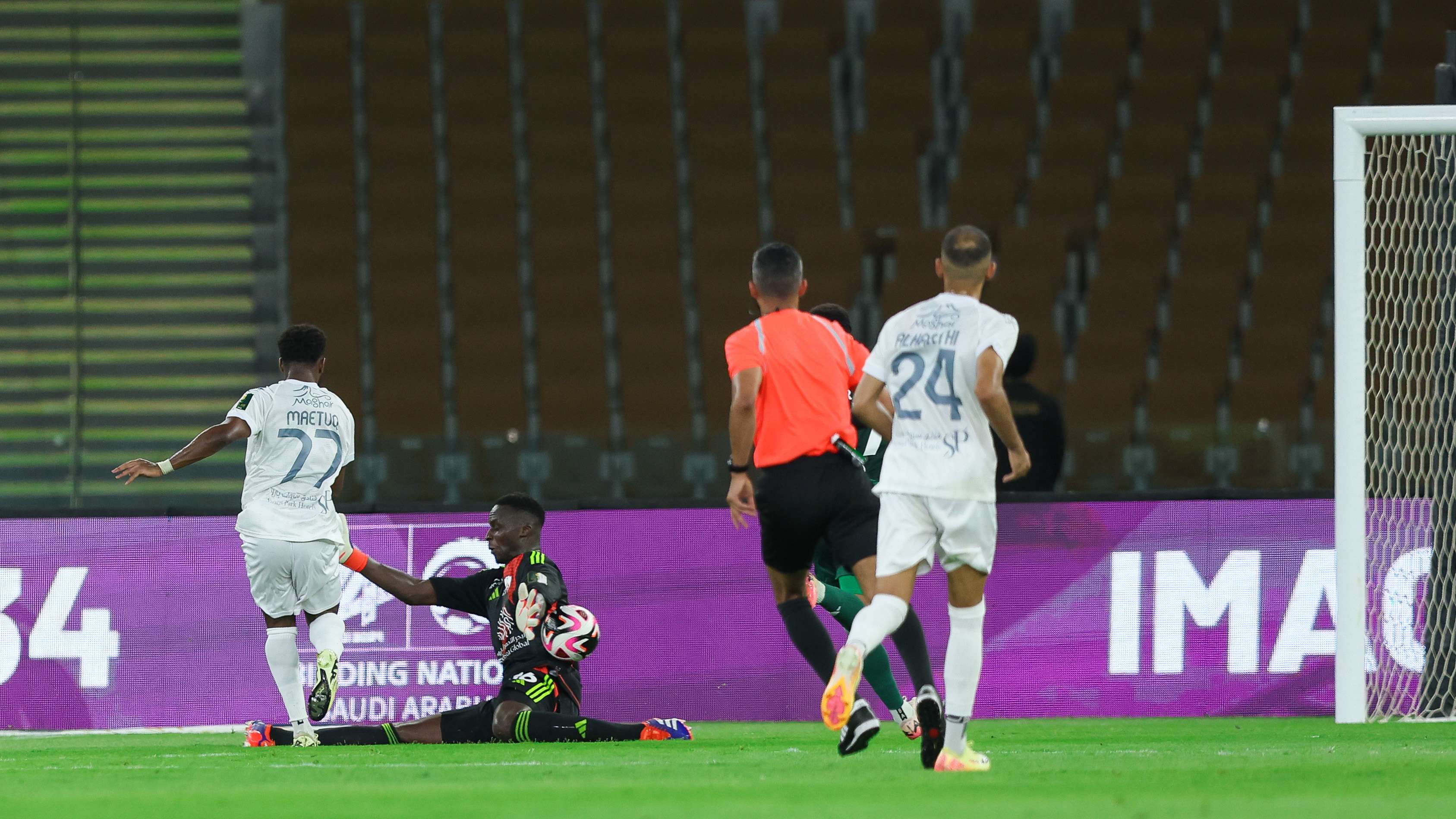 بيدري ينقذ برشلونة من كمين جيرونا بهدف دون رد في الدوري الإسباني 