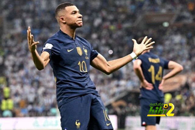 لاعب تشيلسي يقترب من ليدز يونايتد 