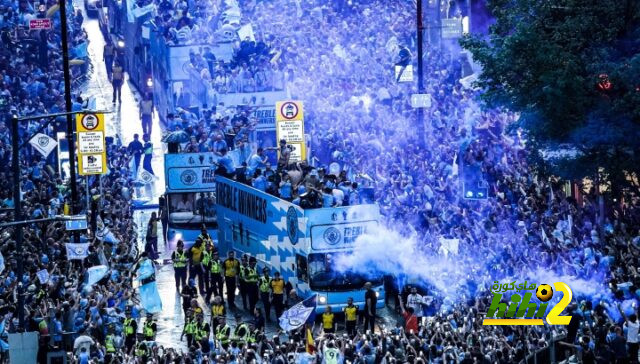 "لا احتفالات في ملعب الشباب".. الهلال يدرس "خطة استثنائية" للتتويج بدوري روشن | 