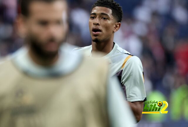 عمر مرموش ضمن المرشحين لتشكيل الأفضل فى الدورى الألماني 2023/2024 