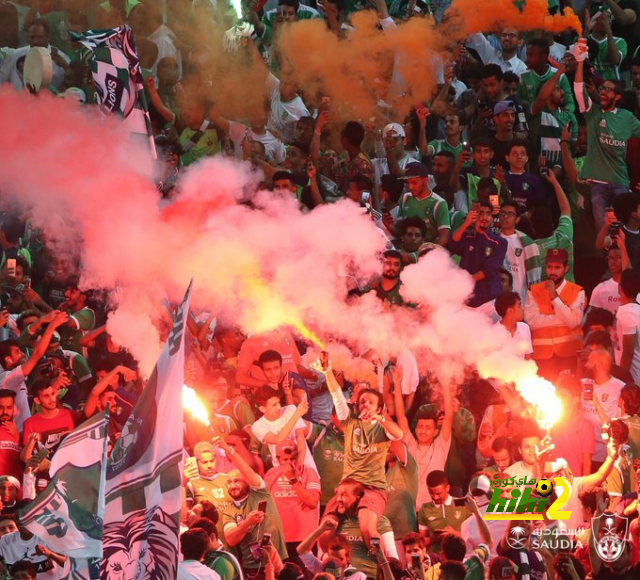 الرياض يتعاقد رسميا مع  لاعب النصر السابق 