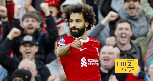 وصول محمد صلاح ورفاقه ملعب أولد ترافورد قبل قمة مان يونايتد ضد ليفربول 