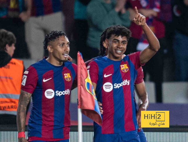 العقوبات تنهال على مدربي برشلونة 