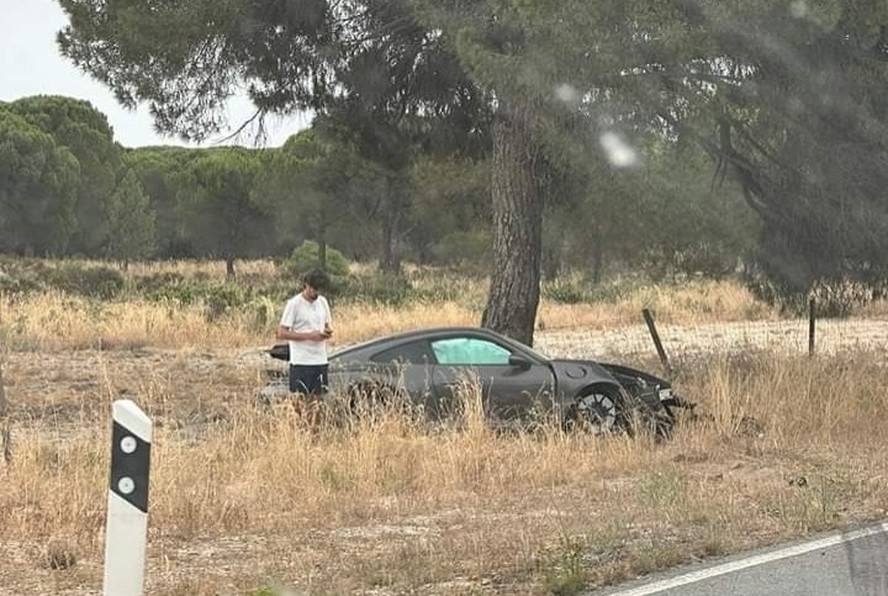 ألفاريز يصل أتلتيكو مدريد للخضوع للفحص الطبى قبل الإعلان الرسمى.. فيديو 