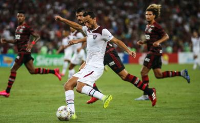 "نستطيع الفوز على الهلال" .. مدرب الخليج يتوعد الزعيم قبل مواجهة دوري روشن | 