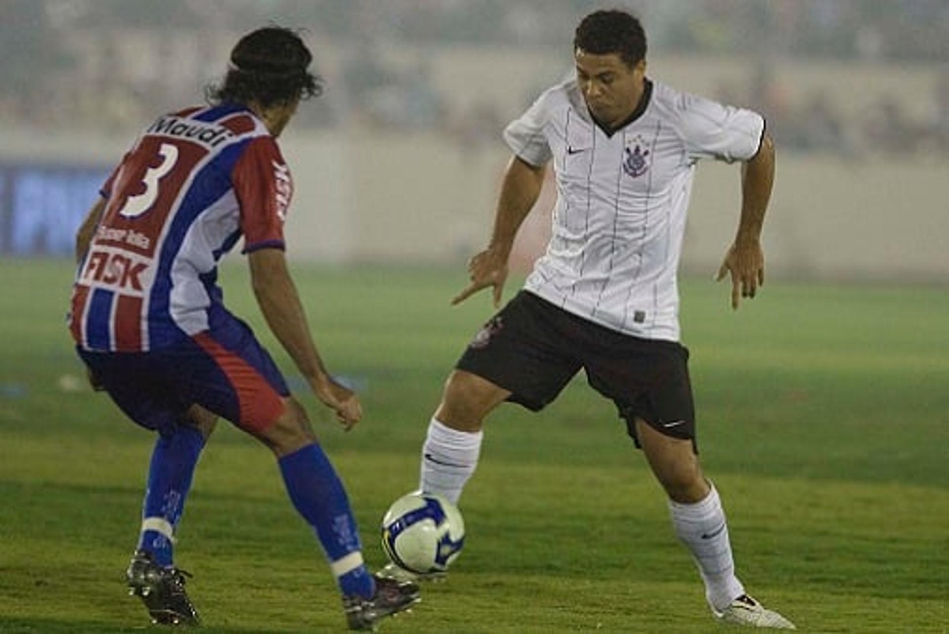 جاهزية غرفة خلع الملابس قبل مباراة باريس سان جيرمان ومارسيليا في الدوري 