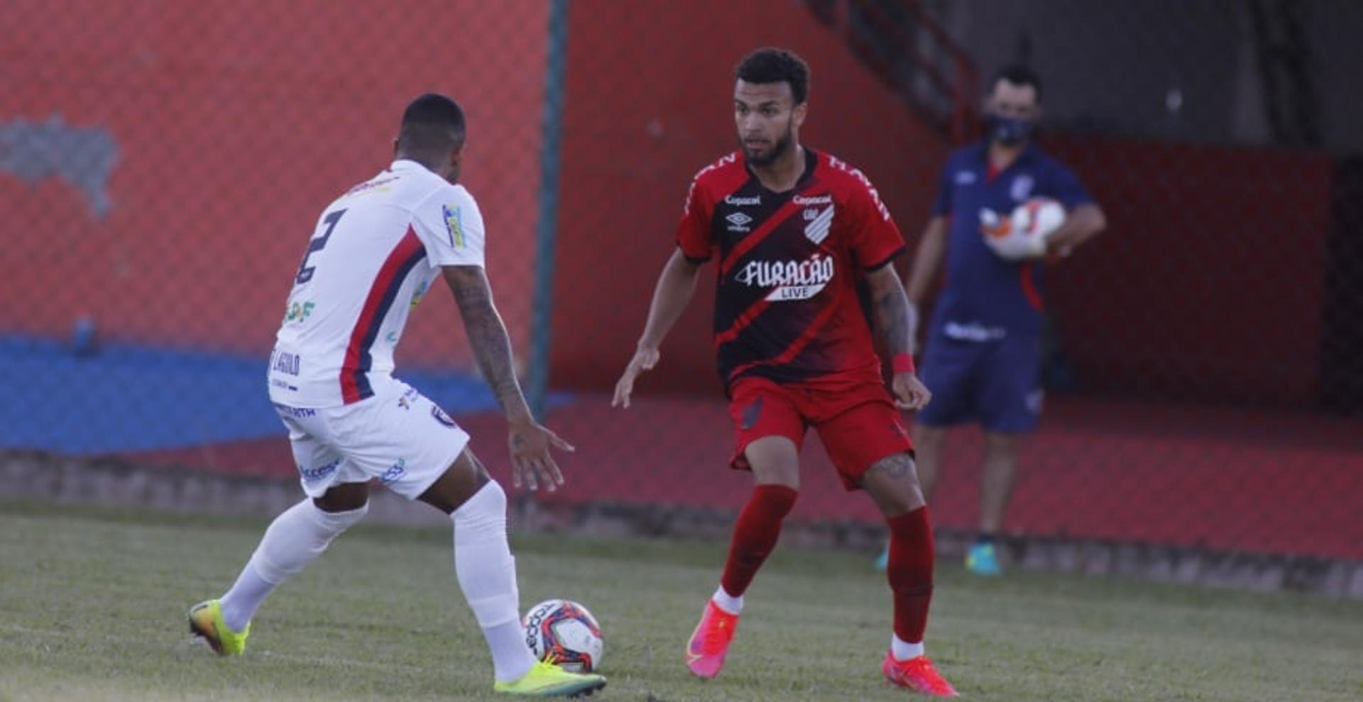 فيديو: برشلونة يقدم لاعبه الجديد أولمو أمام الجماهير 