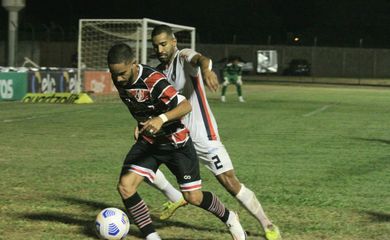 سعود عبدالحميد لا يعرف طعم الهزيمة مع الهلال أمام الاتحاد 