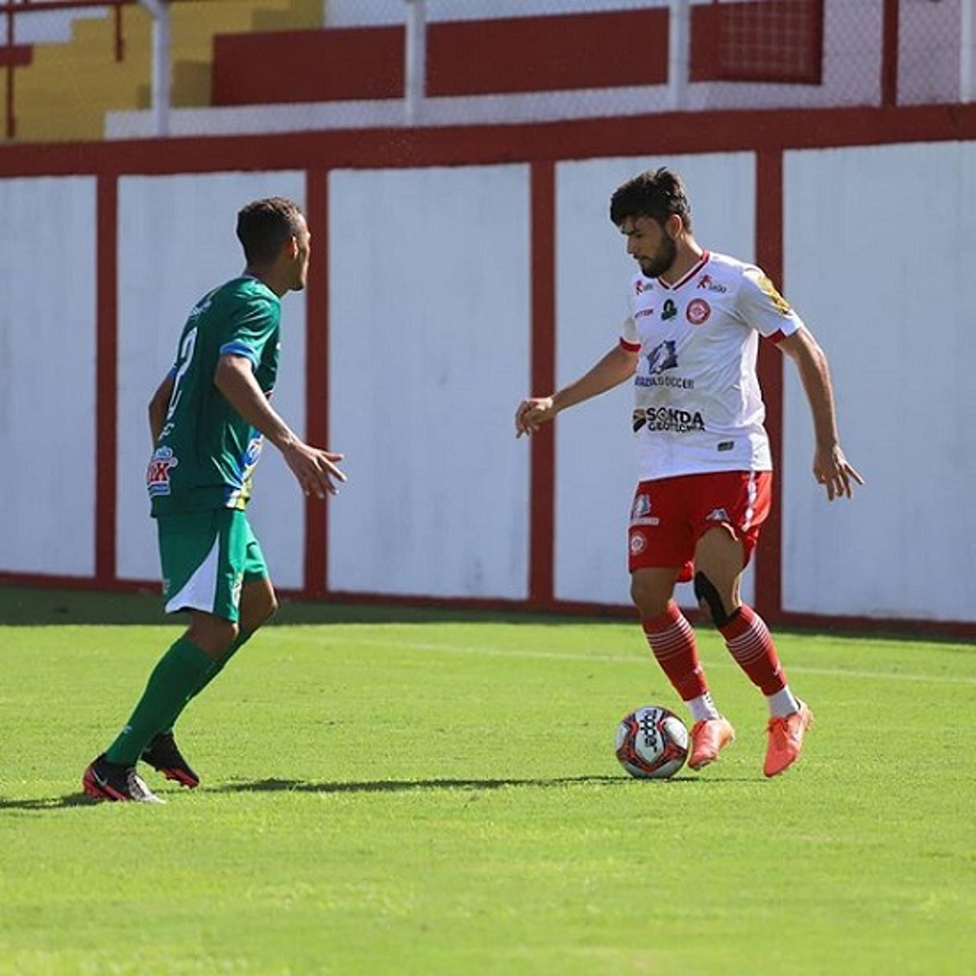 مدرب برشلونة الأسبق: الكل يدرك أنني أريد فوز باريس! | 