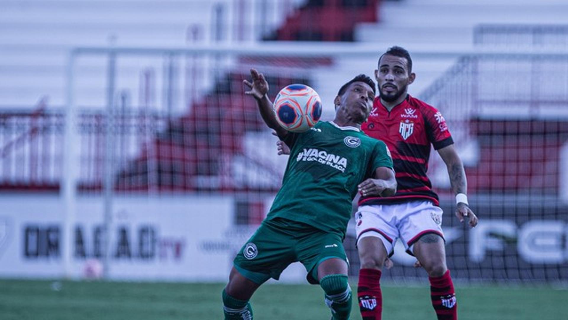 متى يعلن منتخب إنجلترا التعاقد مع توخيل رسميا؟ 