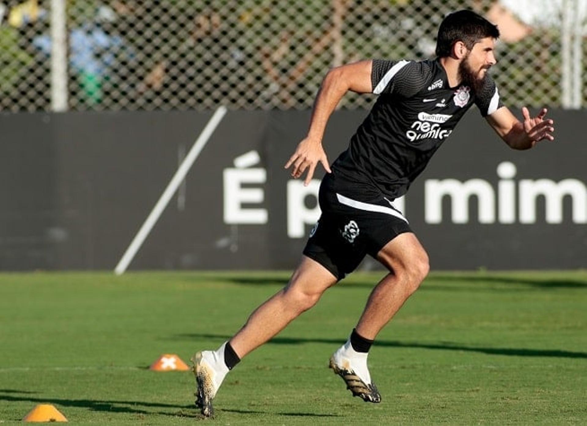 بنزيما يؤجل قرار غالاردو قبل مواجهة الهلال 