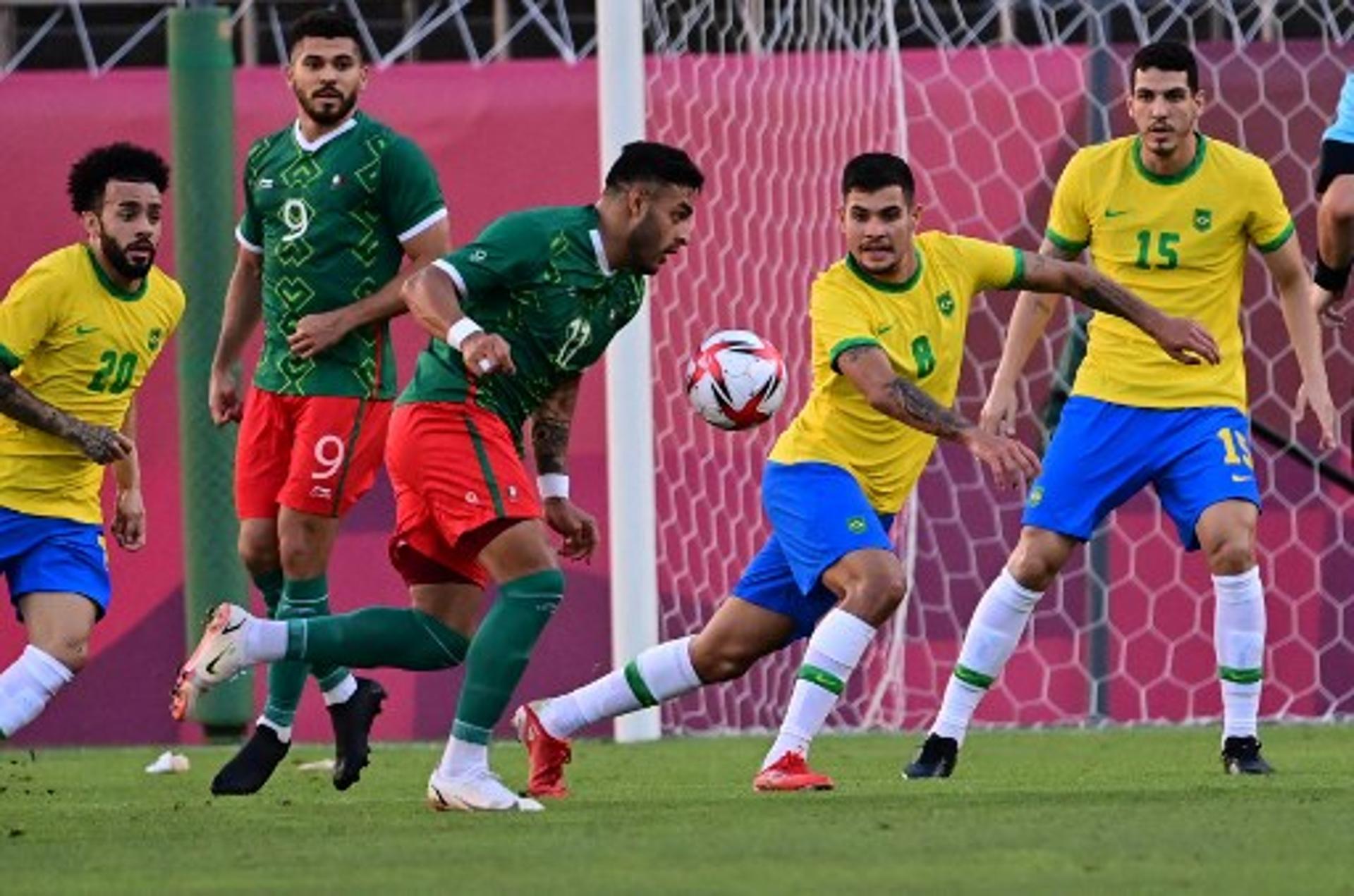 ساديو ماني يدفع ثمن الزواج .. ولويس كاسترو يحدد أجانب النصر ضد الفيحاء | 