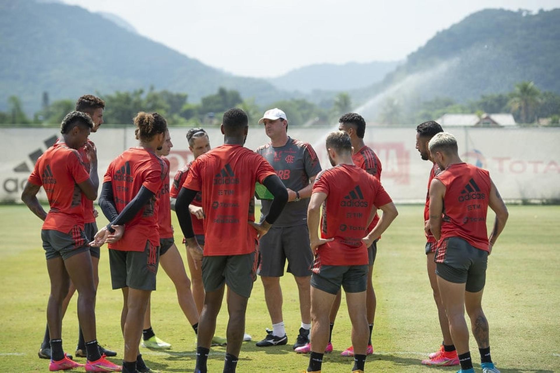 سبب غياب خماسي الاتحاد عن مباراة الاخدود في الدوري السعودي 