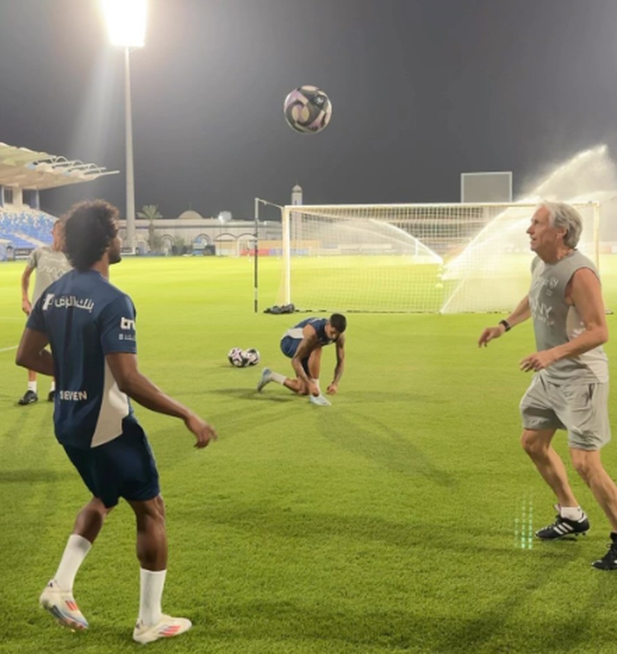 بوتر يكيل المديح لـ جواو فليكس بعد مباراة ويست هام 