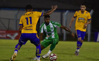 تأثير الهلال يظهر على نيفيز في البرتغال 