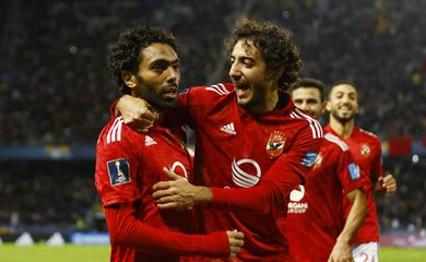 تقارير.. هوميلز على رادار ريال مدريد 