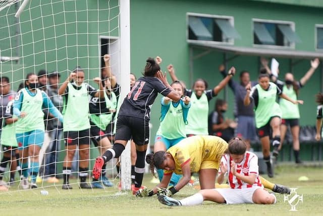 سيطرة المال.. 5 أندية تتخطى حاجز المليار يورو تسويقيا فى ملاعب العالم 