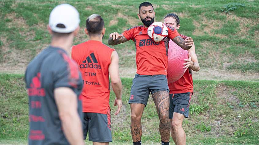 أرقام الهلال أمام النصر تاريخيًا بعد التتويج بلقب السوبر 