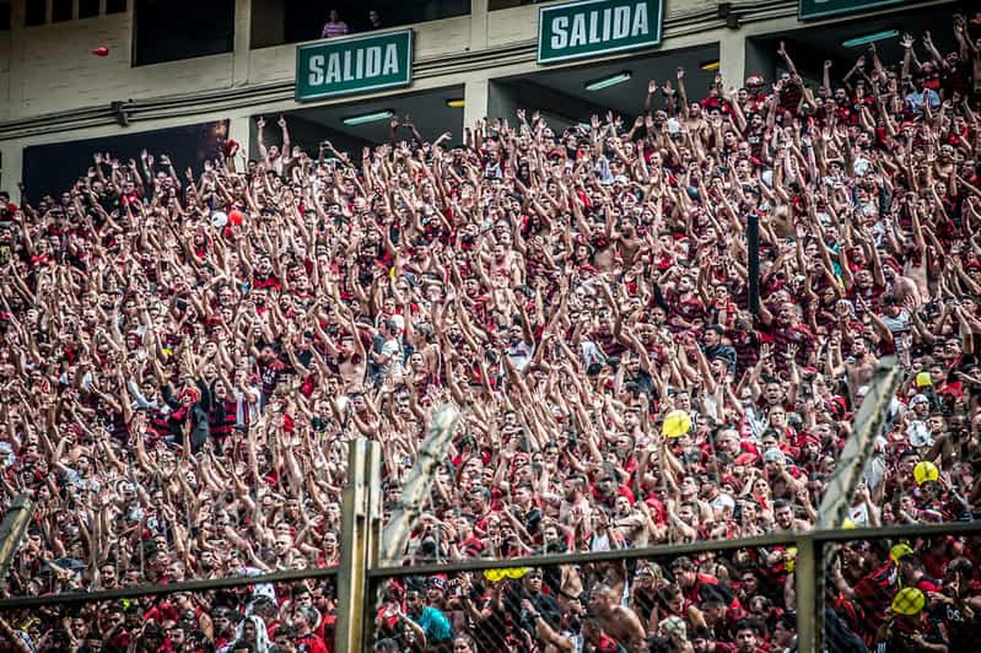 مانشستر يونايتد يتأهل إلى نهائي كأس الرابطة بعد الفوز على نوتنجهام فورست بهدفين 