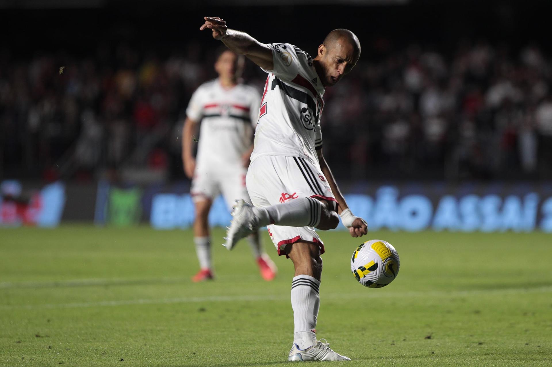 أحمد ياسر يقود فريق التحدى للفوز على النصر متصدر الدورى الليبى .. فيديو 