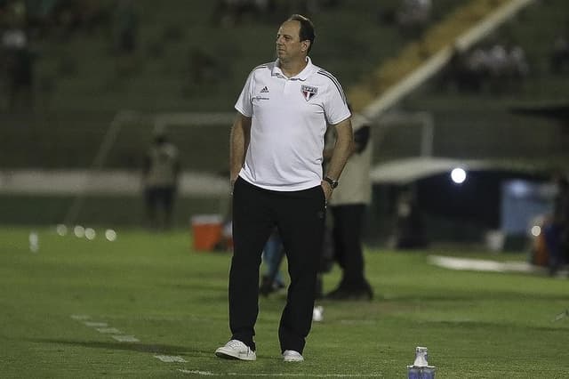 حازم إمام: الزمالك لا يستحق الفوز على سموحة 