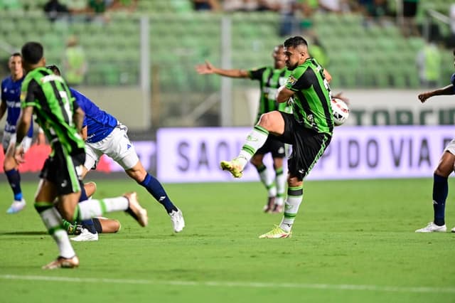 وصول جماهير النصر إلى المملكة أرينا 