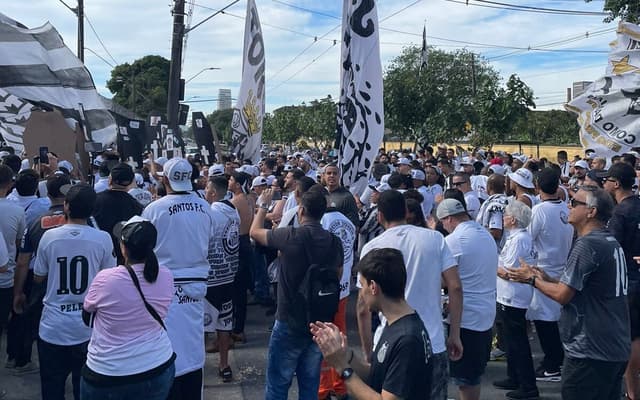 كورتوا يعود لقائمة ريال مدريد ضد سيلتا فيجو.. ومبابي يقود الهجوم 