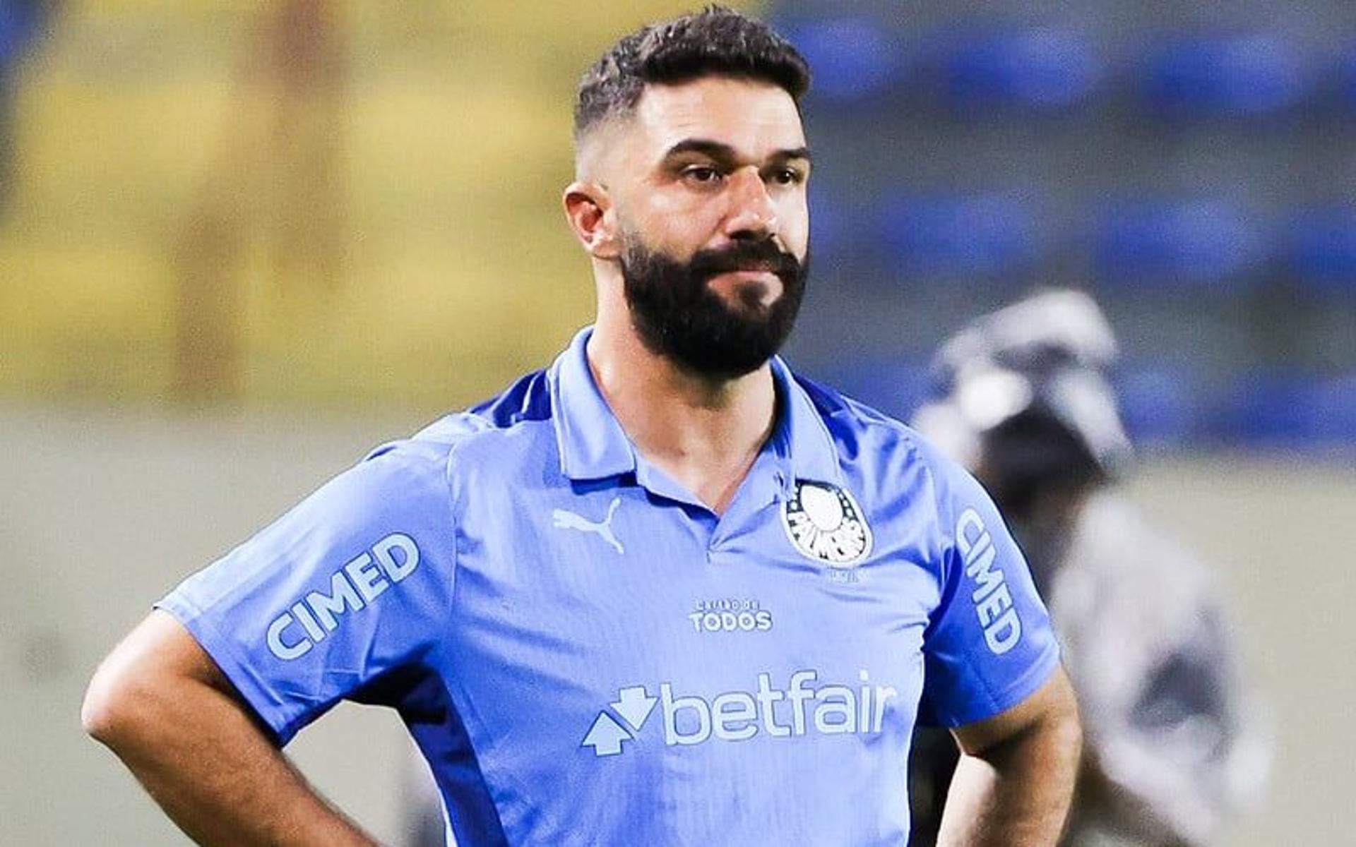 من الذي شجع النصر على التفاوض مع ديل بييرو 