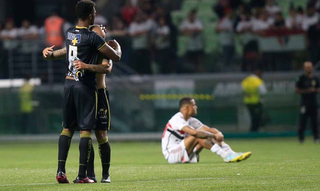 فيديو : هدف النصر الثاني أمام الطائي عن طريق عبد الرحمن غريب 